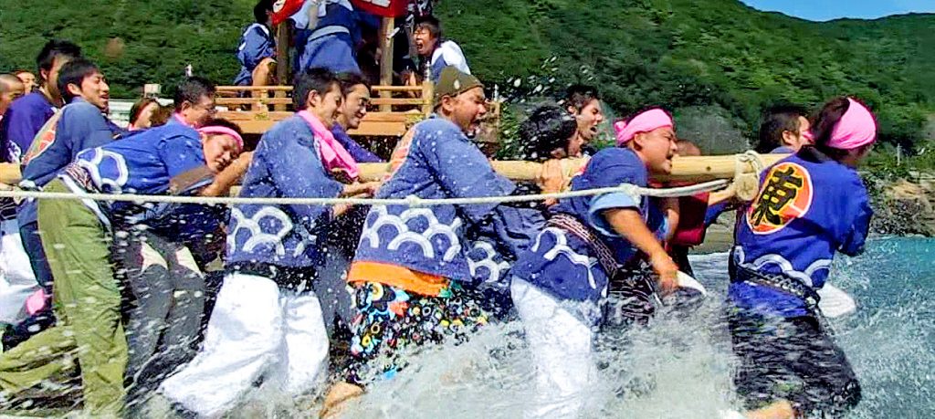 日和佐八幡神社秋期例大祭の写真