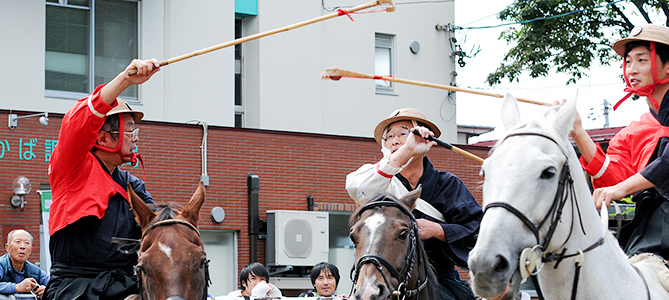 山形県・豊烈神社の打毬