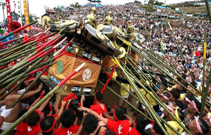 兵庫県・灘の喧嘩祭り