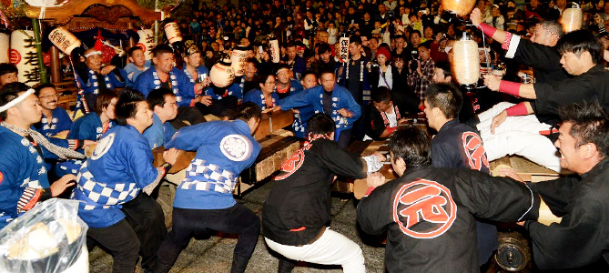 岡山県・勝山喧嘩だんじり