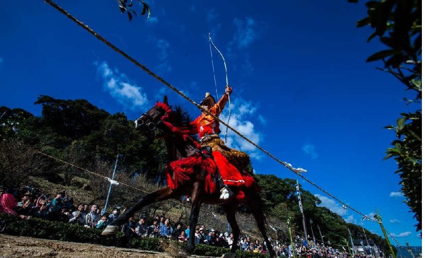 武雄神社の流鏑馬神事画像